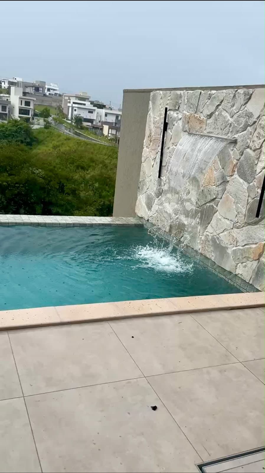 CASA FUNDO PARA MATA JARDINS NÁPOLES