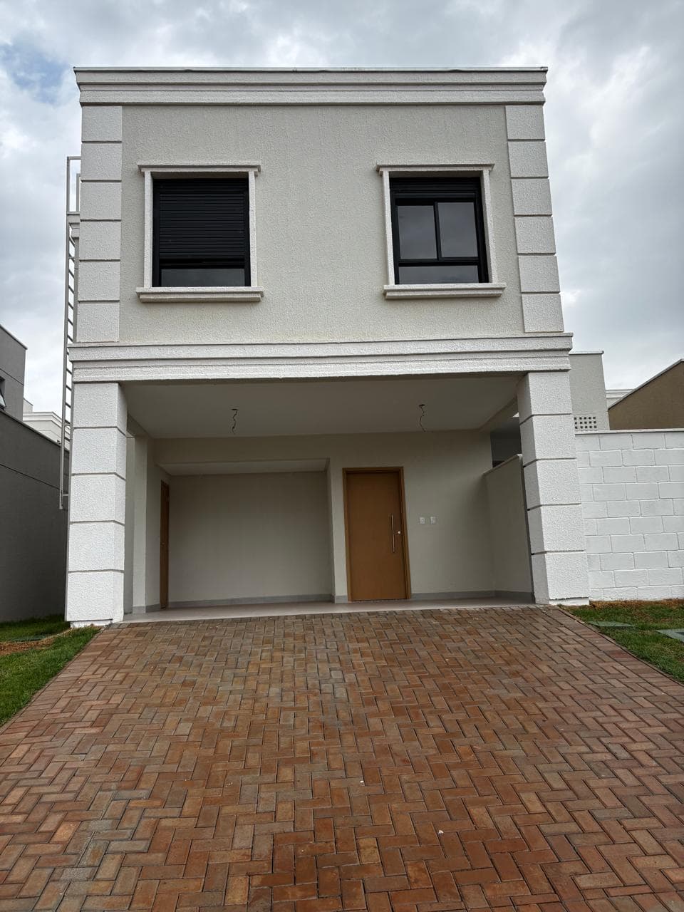 Jardins Lyon - Aparecida de Goiania 166,18m²