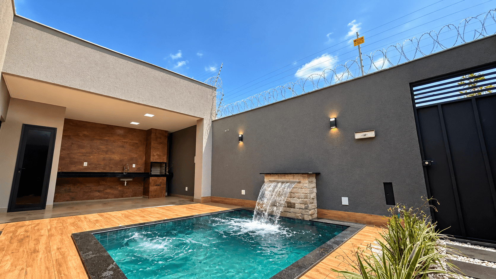 Casa 3 suítes com piscina e área gourmet - St Faiçalville