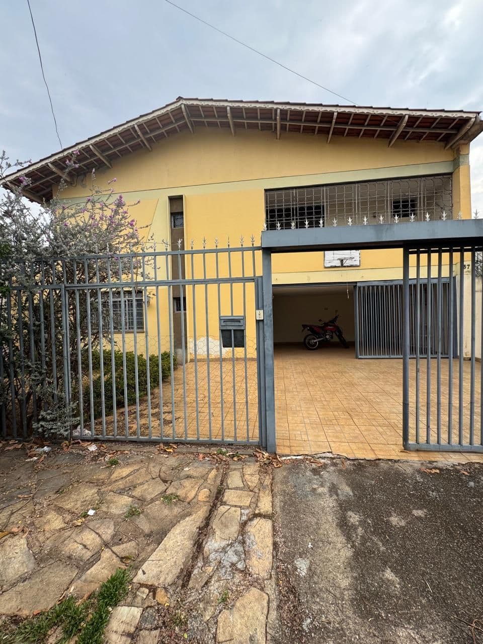 Sobrado Setor Aeroporto 324 m²