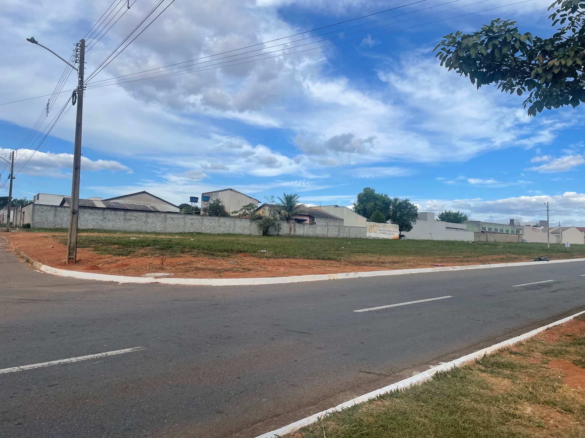 Área com em Aparecida de Goiânia - 2.249,38m²