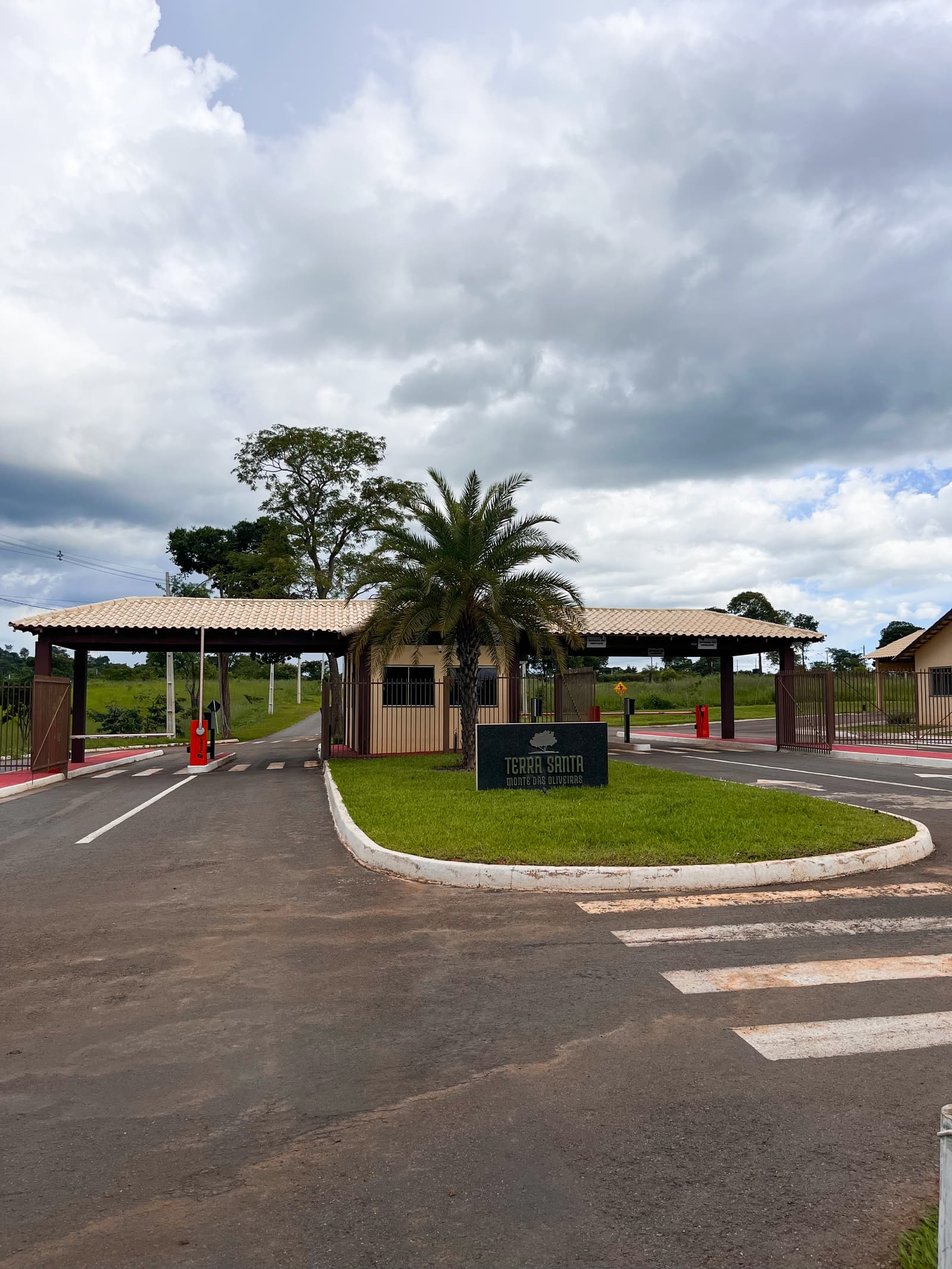 Chácara no Monte das Oliveiras – Complexo Terra Santa | Trindade/GO