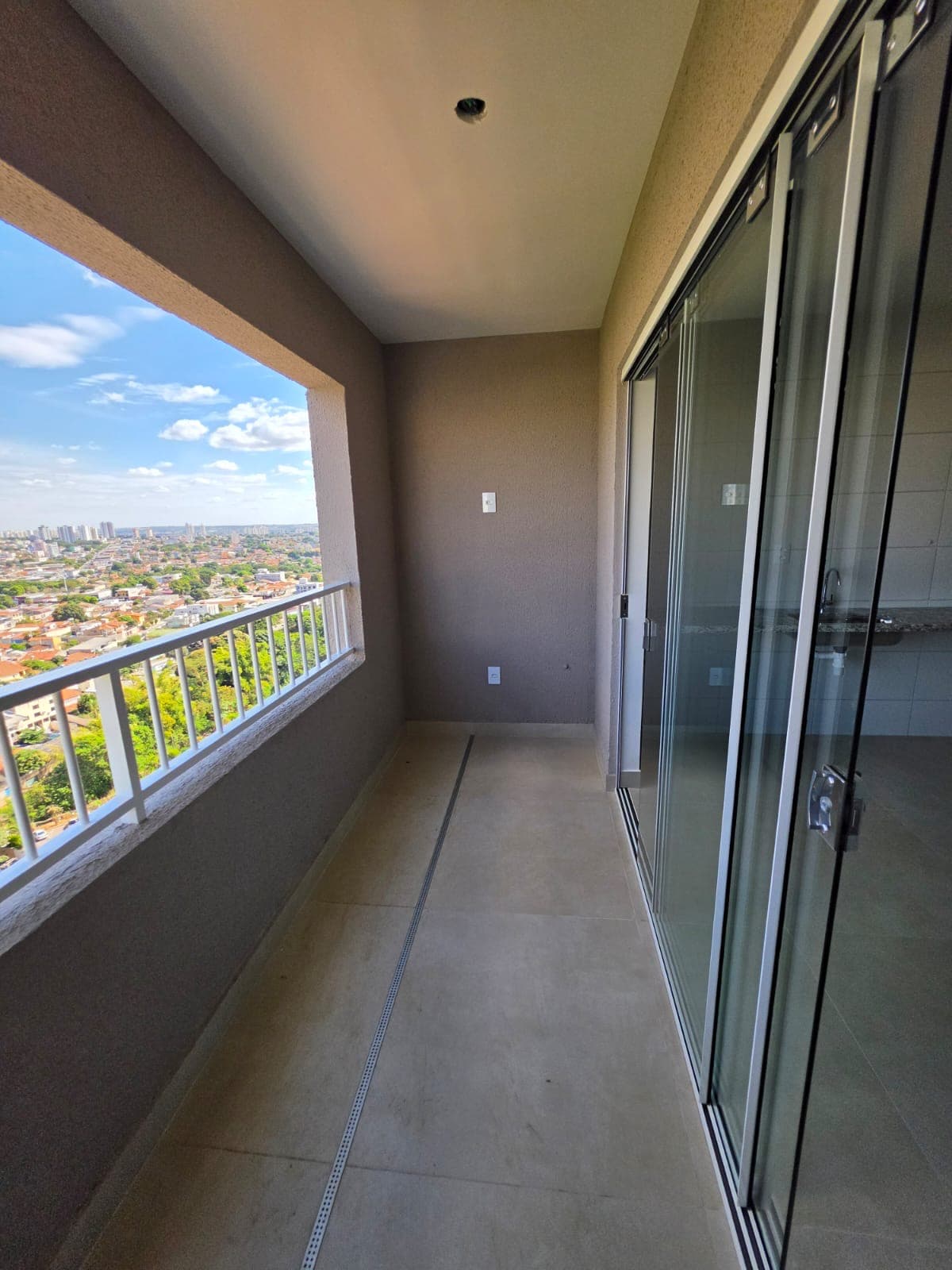 Apartamento 2/4 com suite - St Bueno 66m²