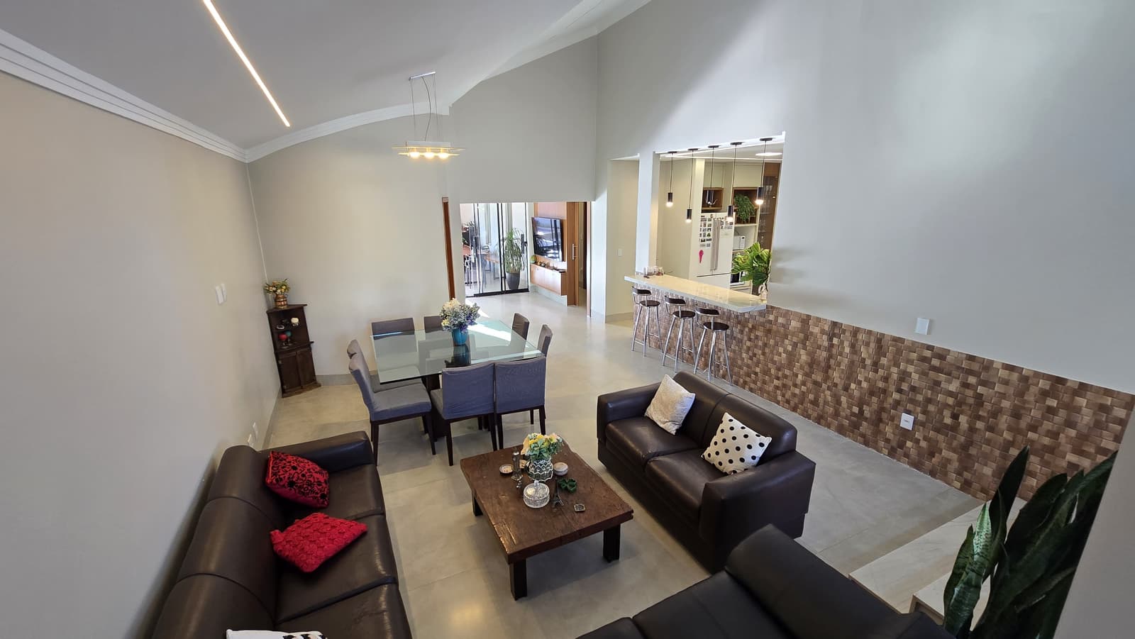 Casa no Portal do Sol 1 213m²