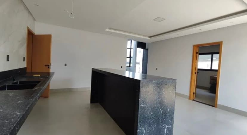 Sobrado Jardins Bolonha 243m²