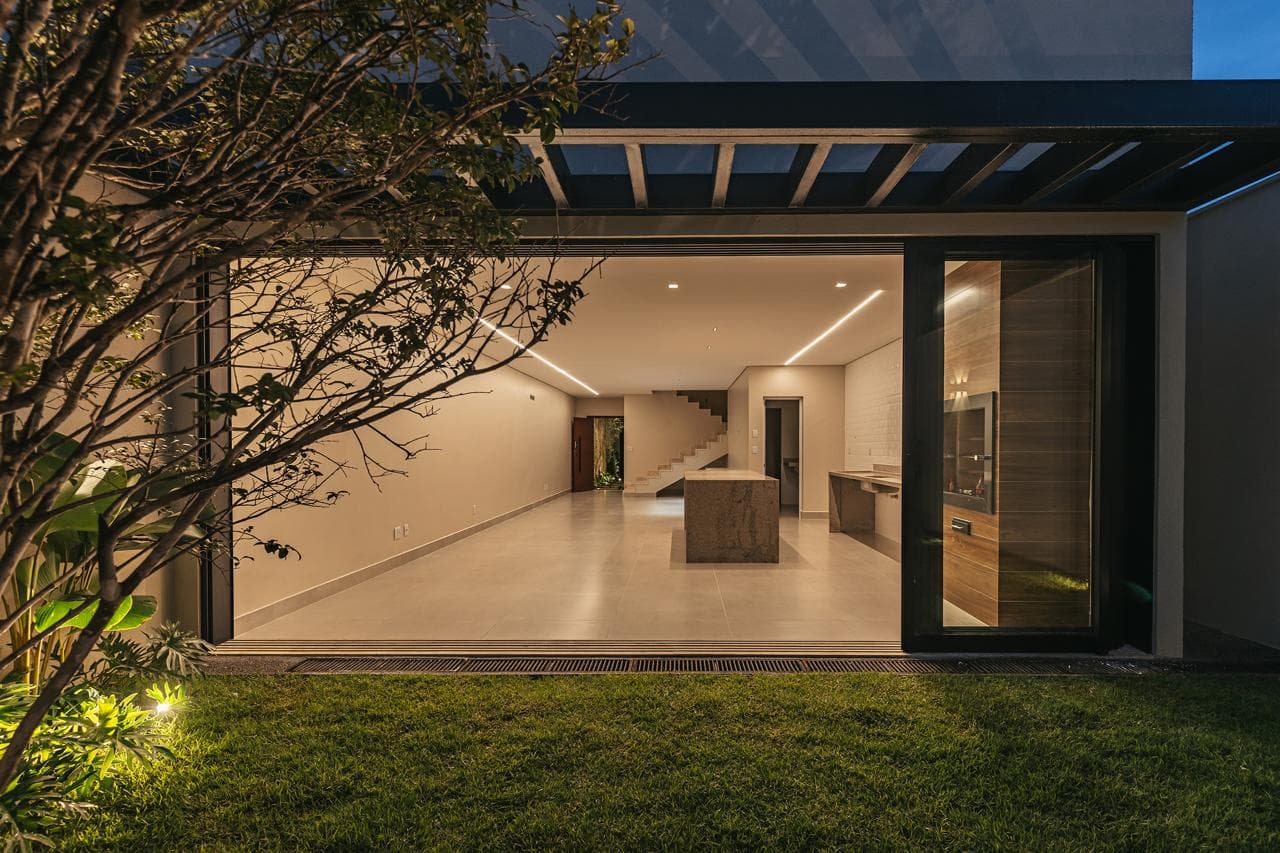 Casa Sobrado Jardim Atlântico 210m²