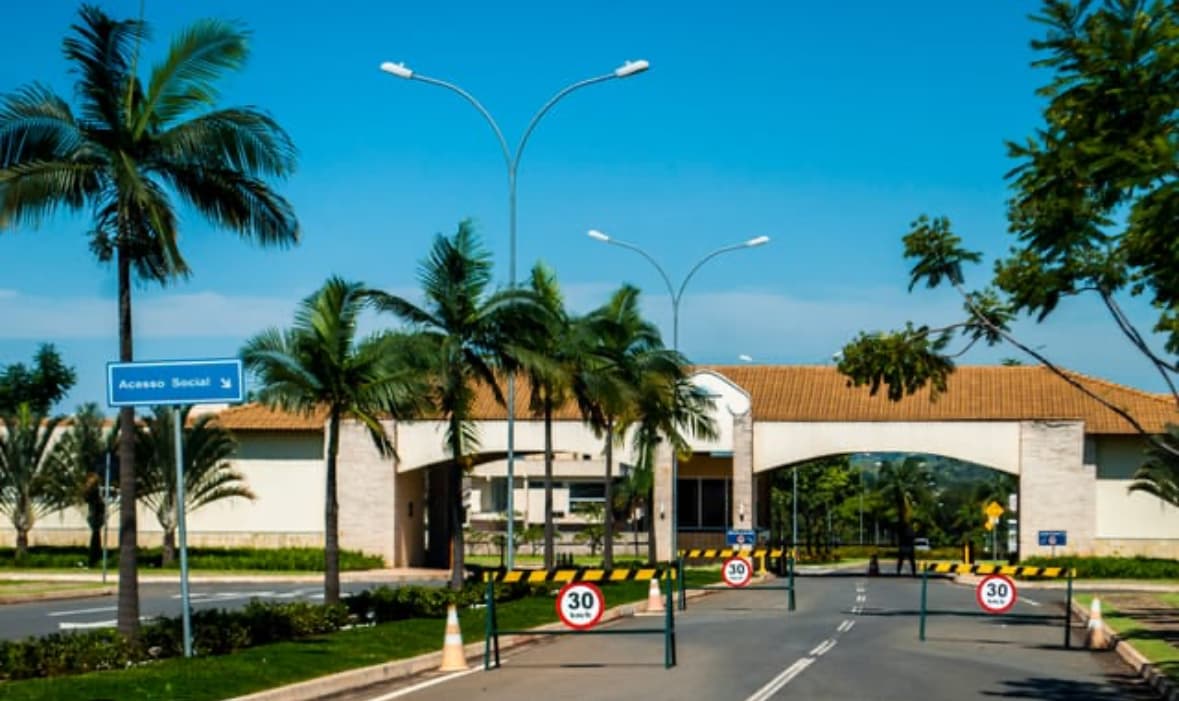 Lote Condomínio do Lago 643,95m²