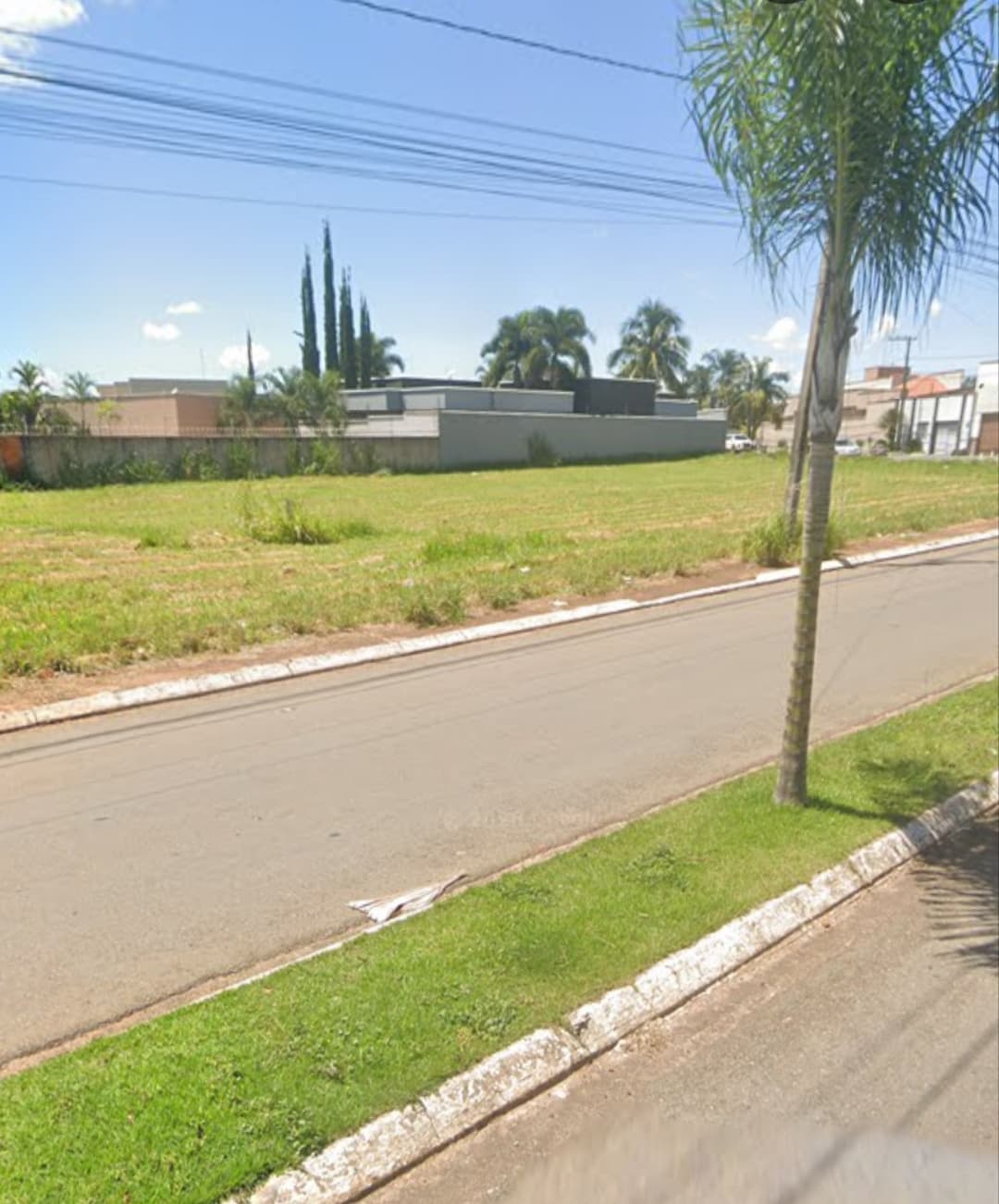 Área em Inhumas - 2000m²