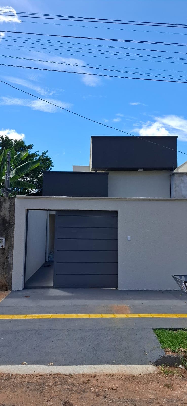 Casa à venda no Setor Parque Trindade 115m² 03Q / 01 Suíte