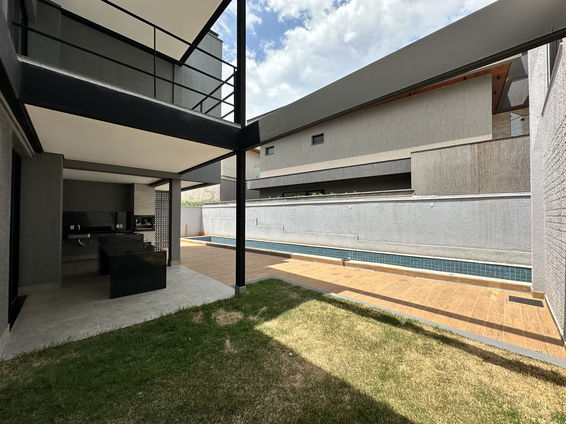 Casa Sobrado Jardins Bolonha 307,14m²