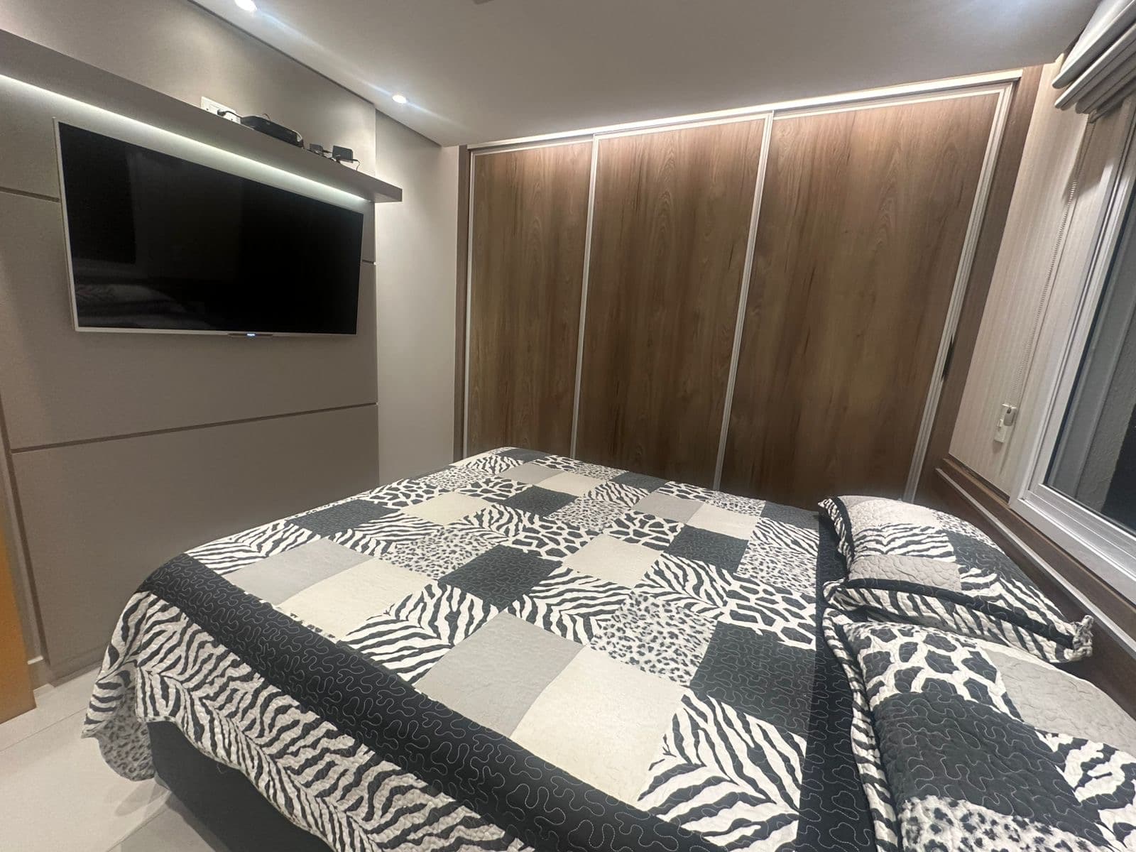 Apartamento Edifício Fell Home Lago Das Rosas 77m²