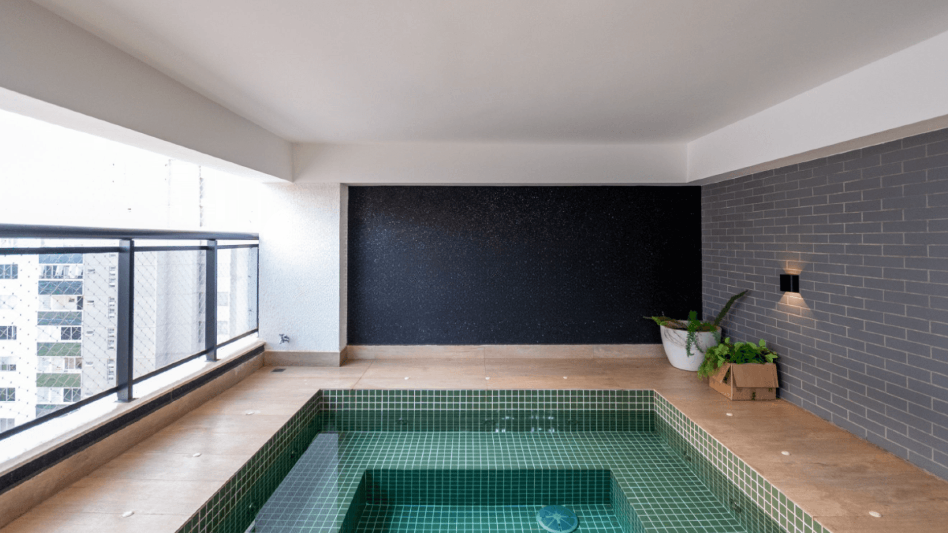 Penthouse mobiliada e decorada - 269M²