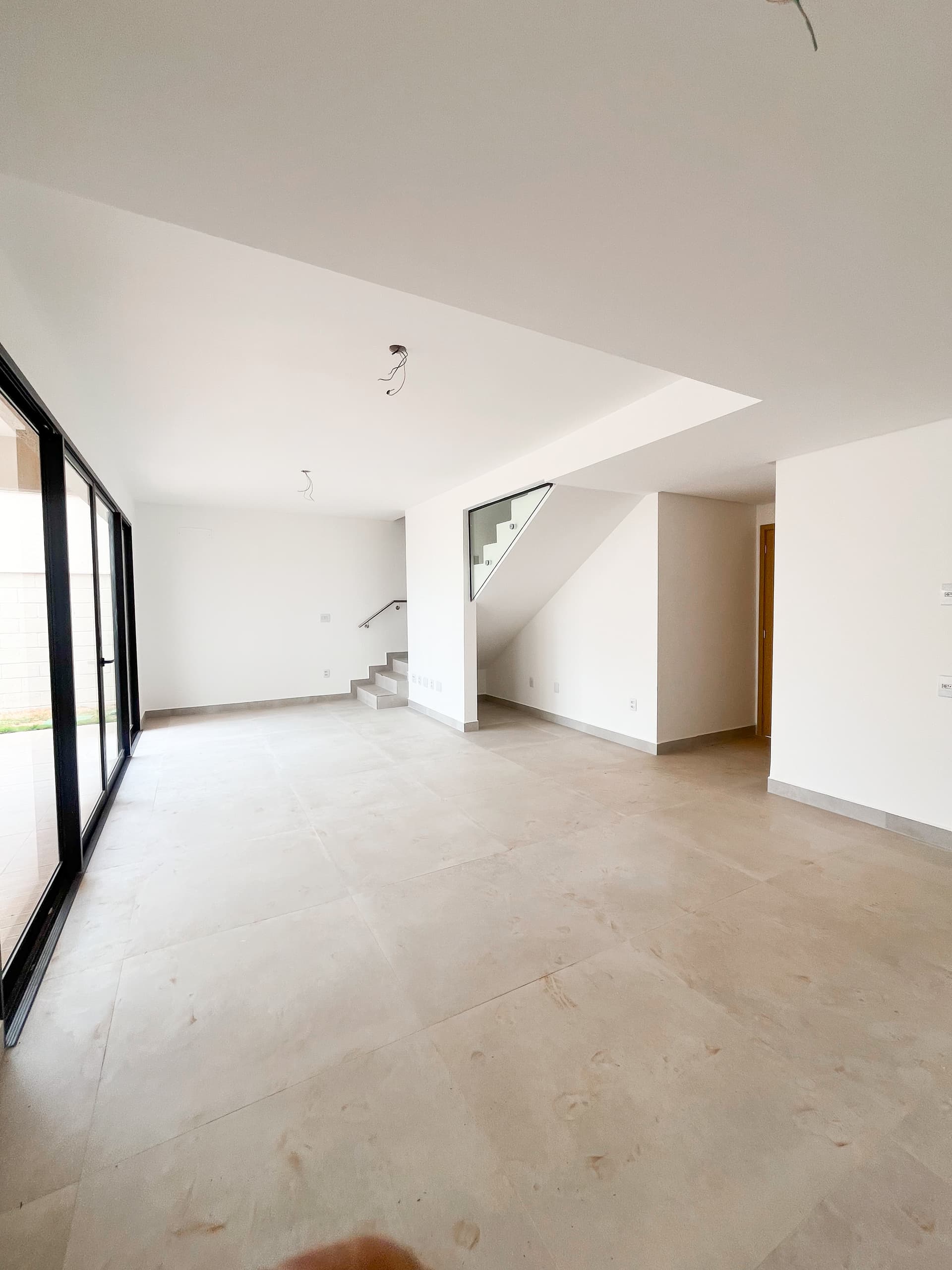 Sobrado Jardins Marselha 181m²