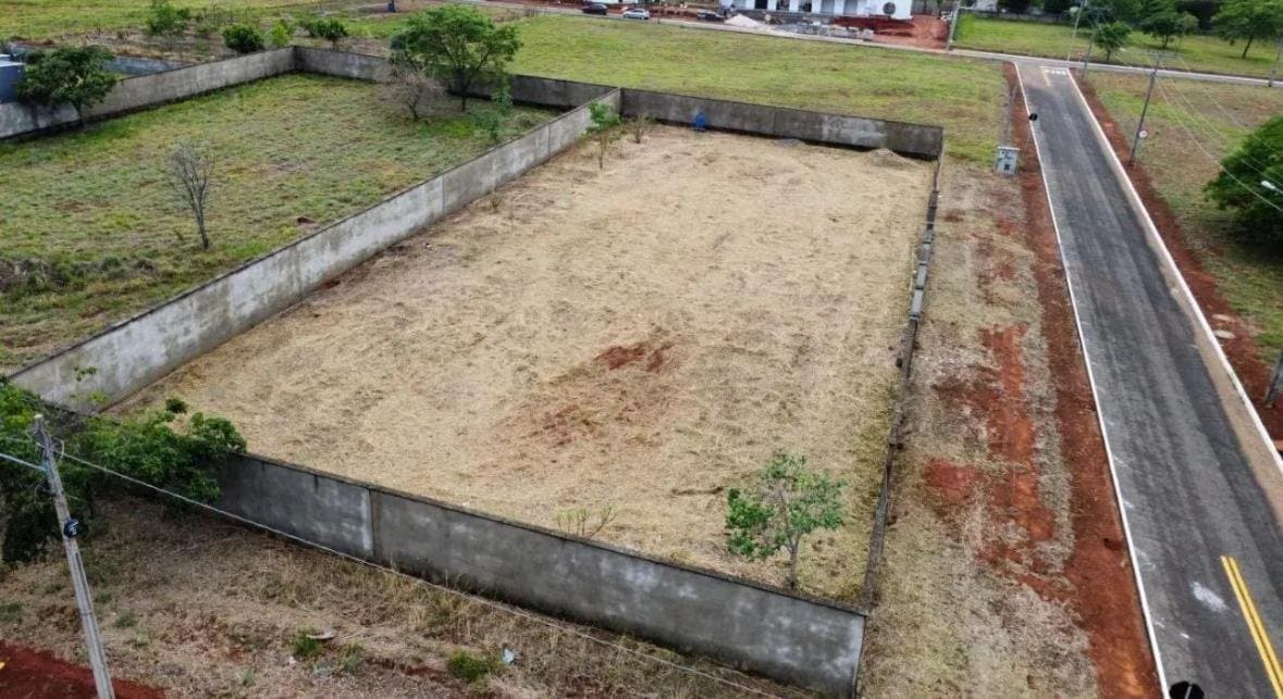 Terreno Cond. Recanto dos Ipês 1.787,50m²