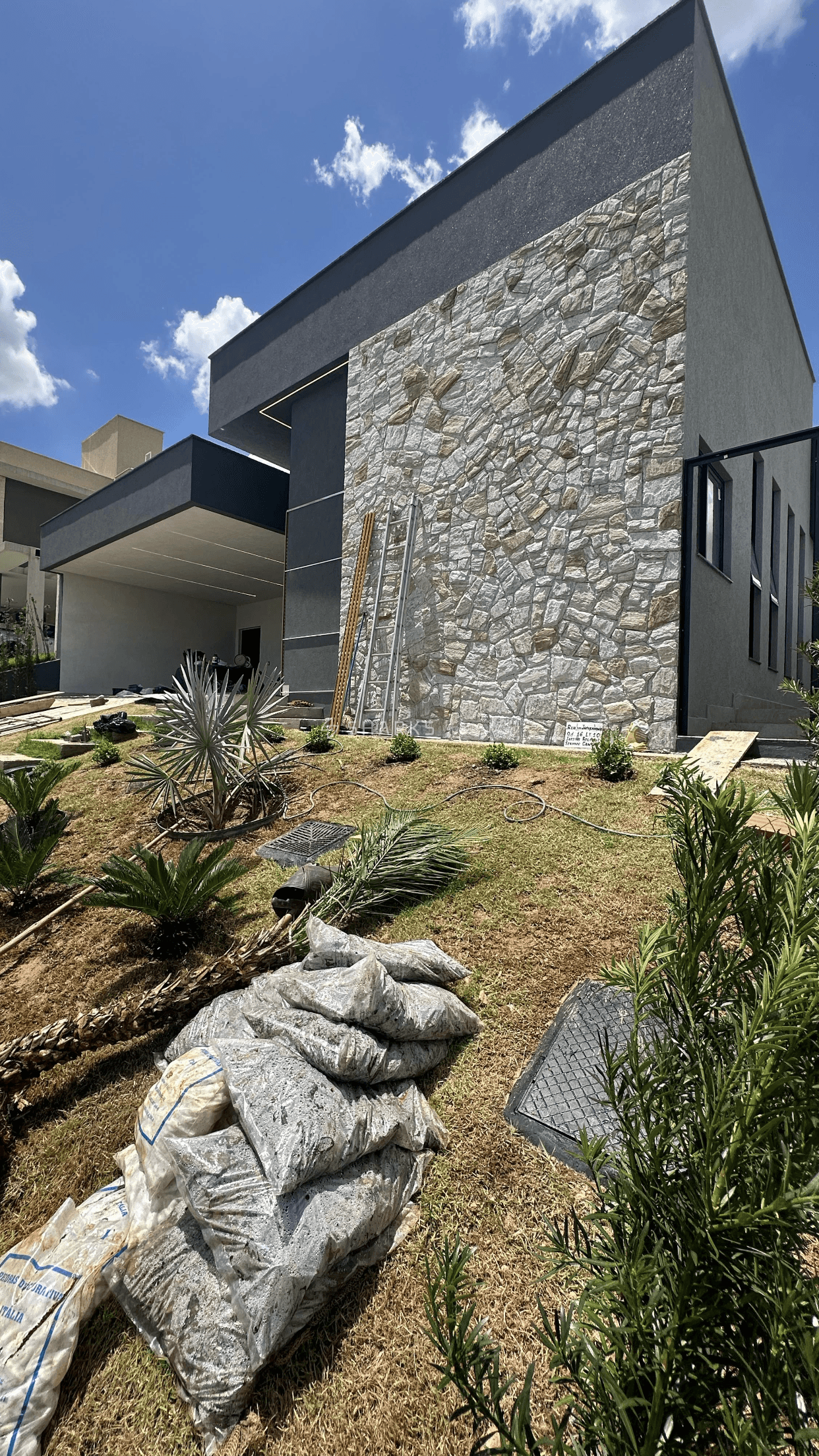 Casa Jardins Bolonha 360m²