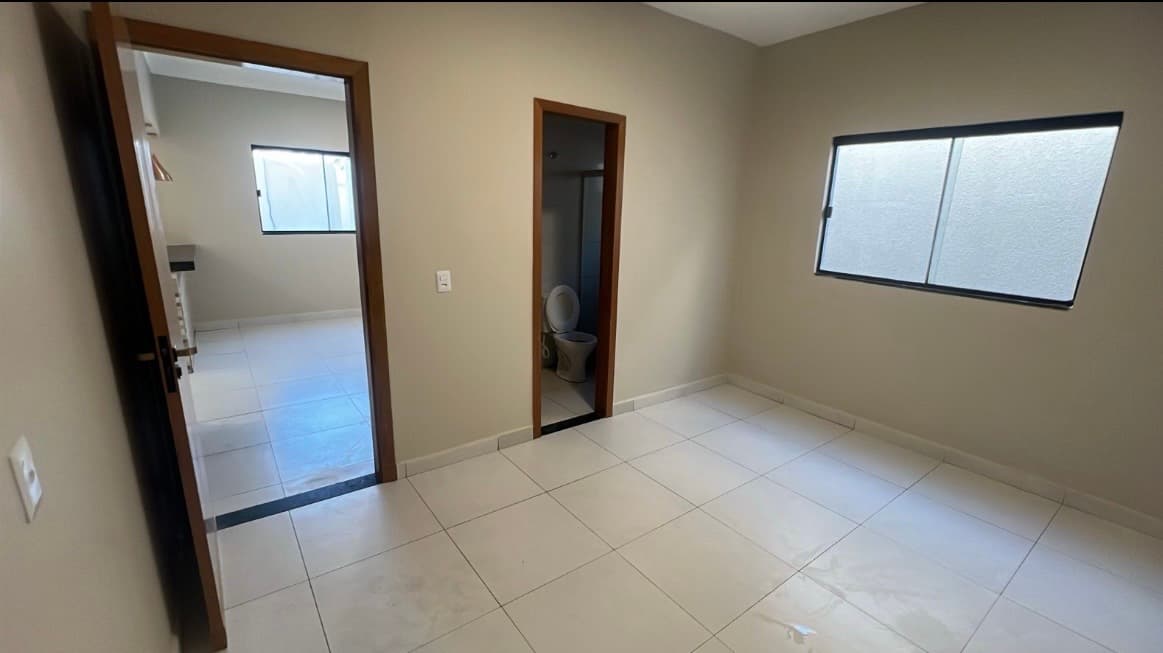 Casa a venda - Senador Canedo 110m²