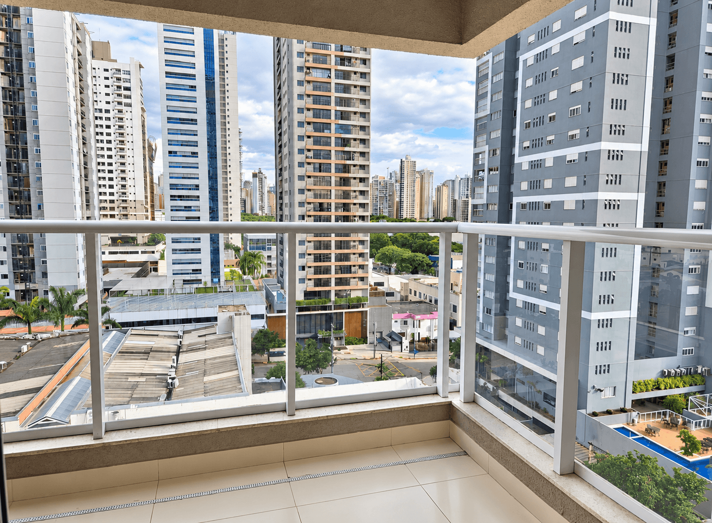 Apartamento 02 suítes - Setor Bueno