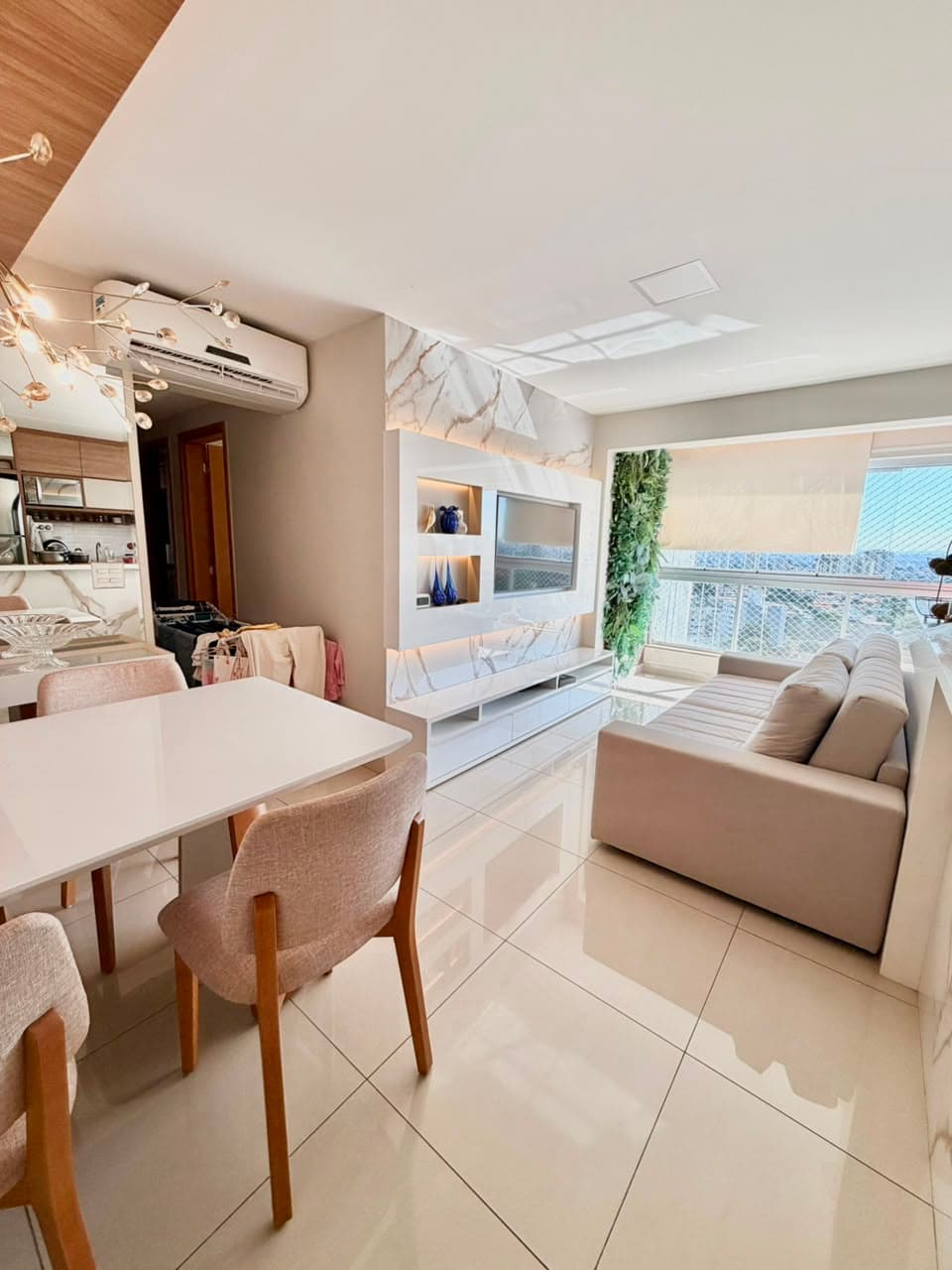 Apartamento Setor Oeste MOBILIADO - Feel Home Lago das Rosas 77m²