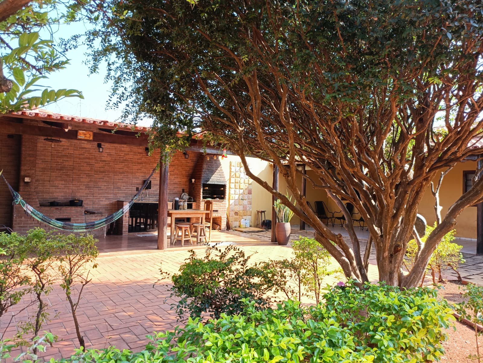 Casa três quartos no setor Faicalville - 192m²