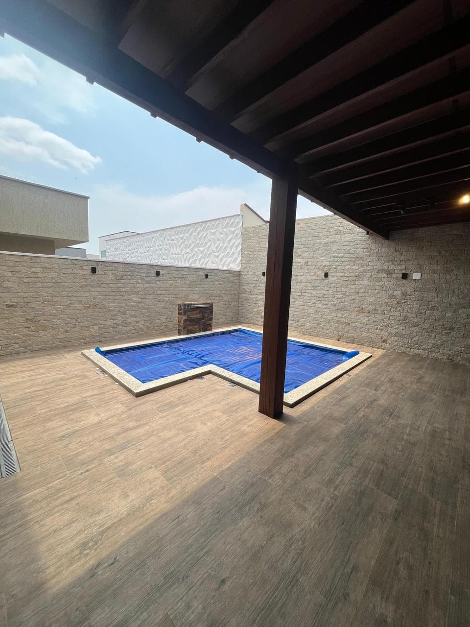 Casa Jd Veneza - 220m²