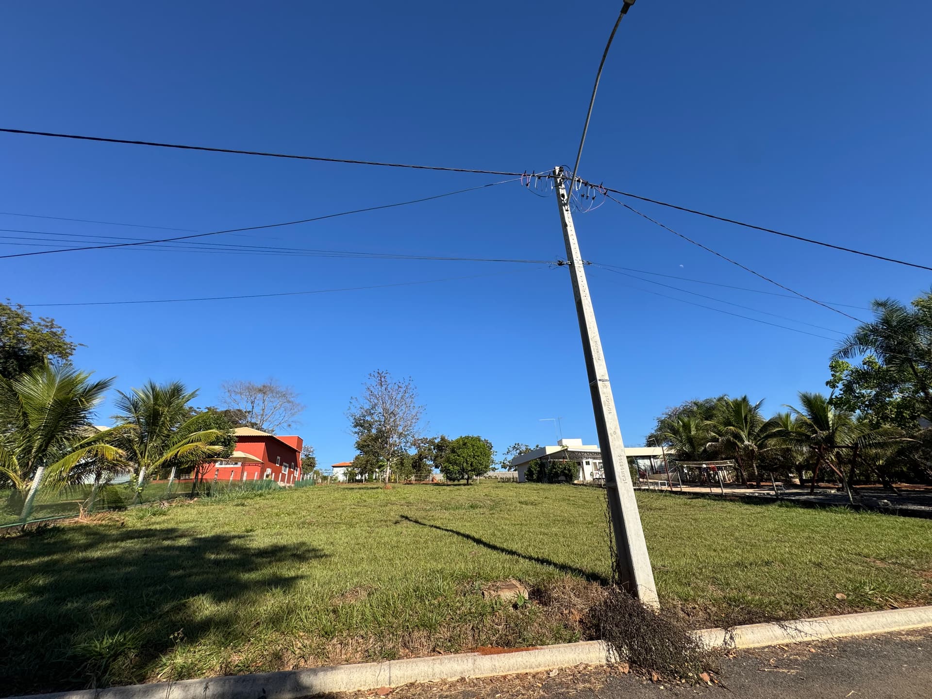 Lote condomínio Portal do Cerrado 1540m²