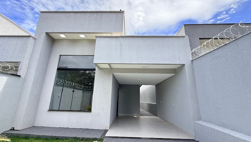 Casa 3 quartos - Setor Helvécia 135m²