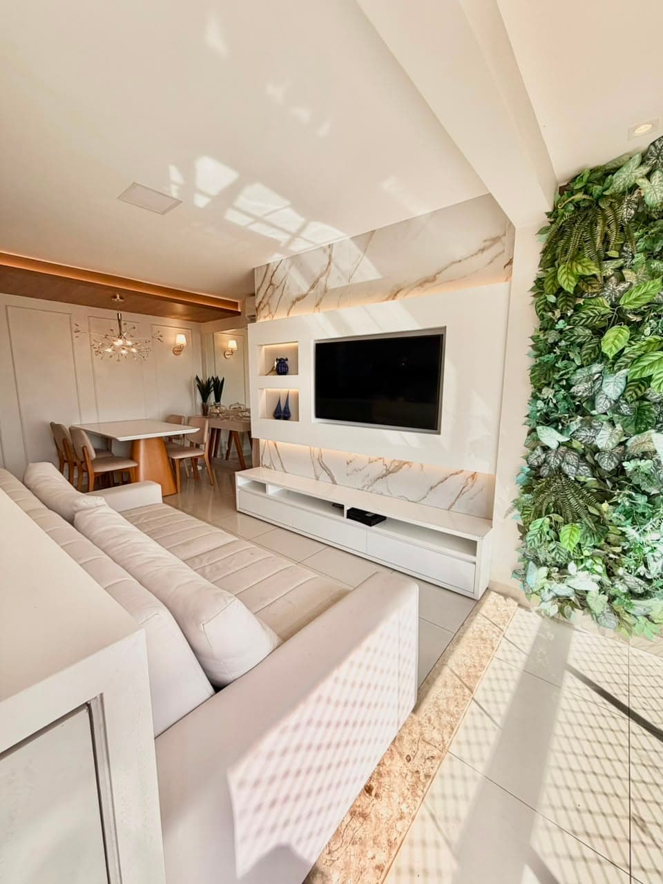 Apartamento Setor Oeste MOBILIADO - Feel Home Lago das Rosas 77m²