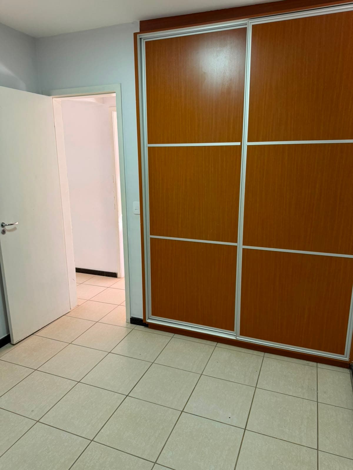 Condomínio Gilberto Guimarães - Alto da Glória 78m²