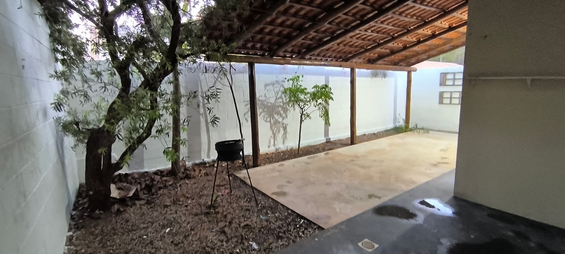 Casa Condomínio Parque Aroeira Jardim Guanabara II 90m²