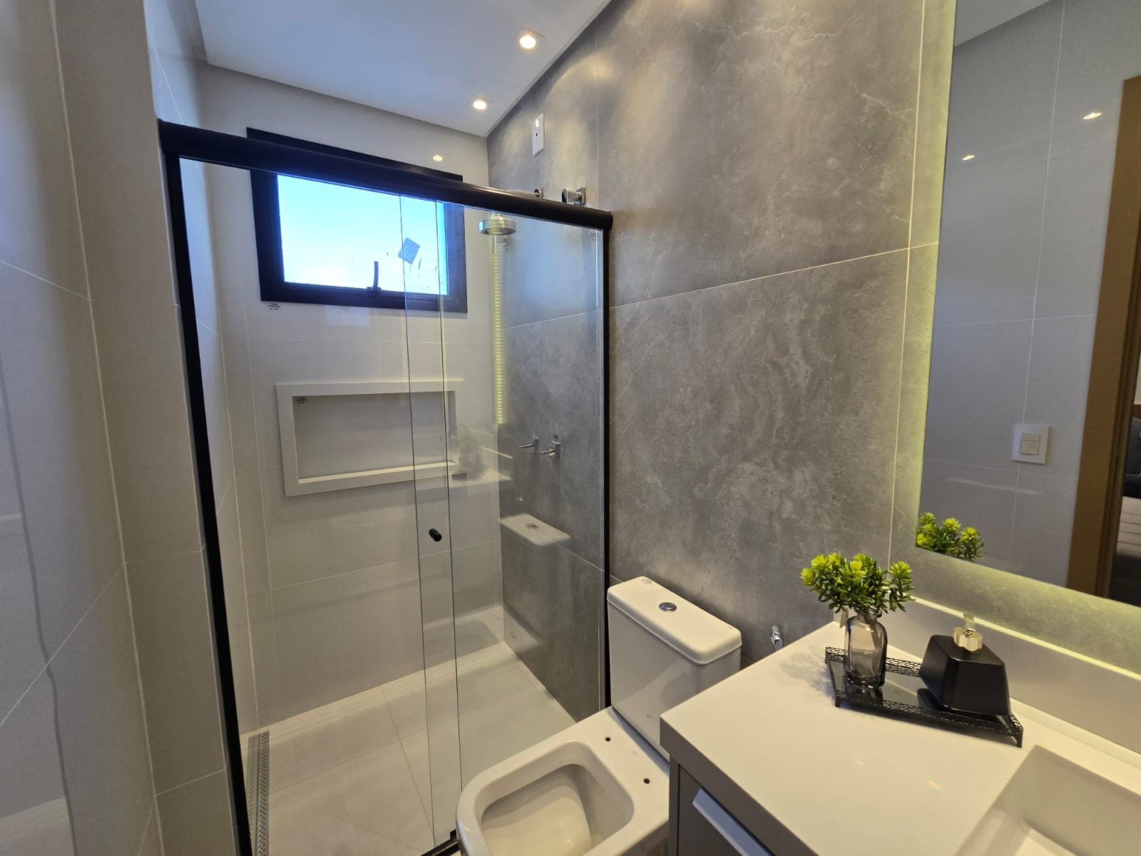 Lindo apartamento pronto pra morar e novo no setor marista com lazer completo  ao lado do Orion