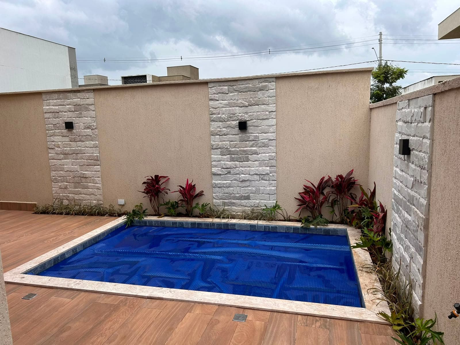 Casa Térrea 3 suites - Parqville Jacarandá 156m²