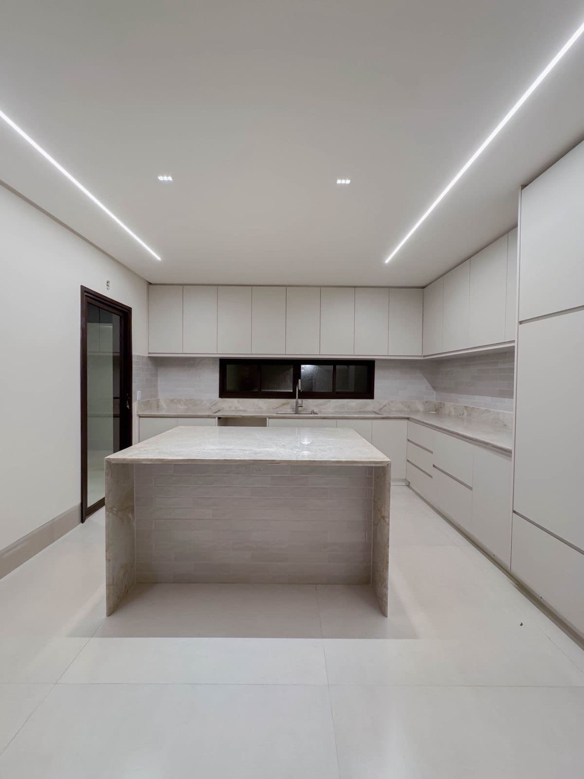Casa Sobrado Jardins Capri 264m²