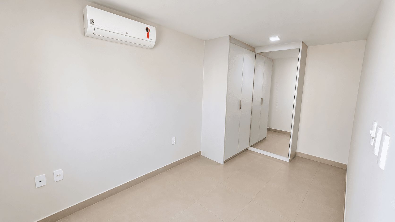 Apartamento 02 suítes - Setor Bueno