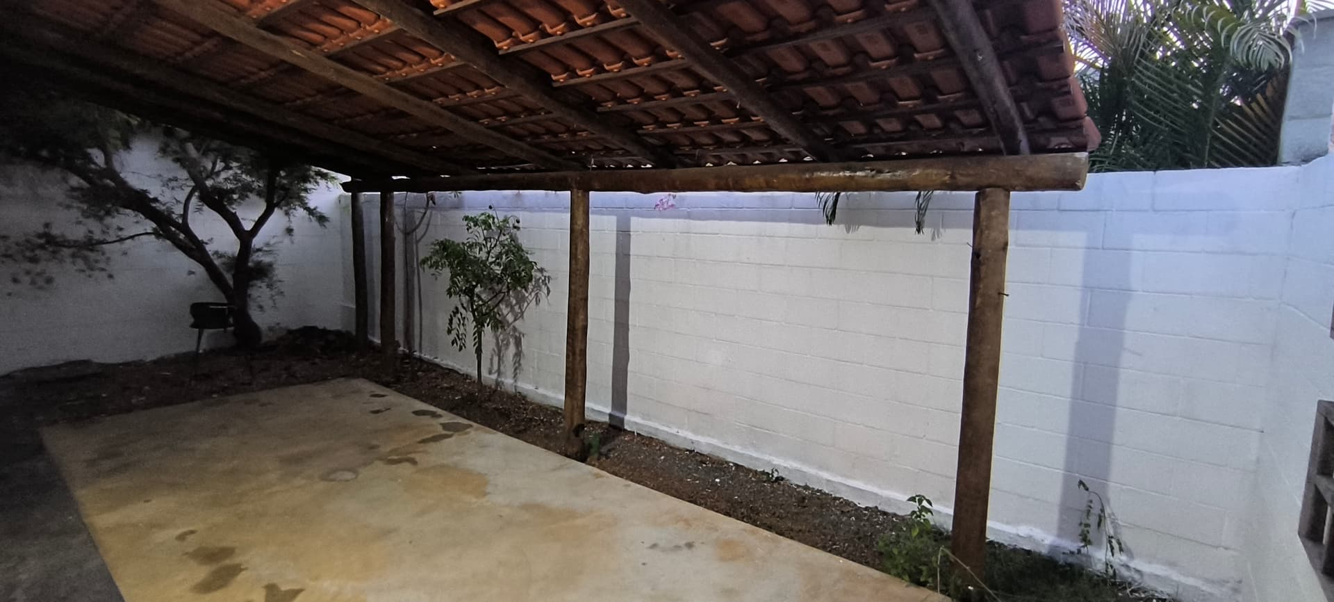 Casa Condomínio Parque Aroeira Jardim Guanabara II 90m²