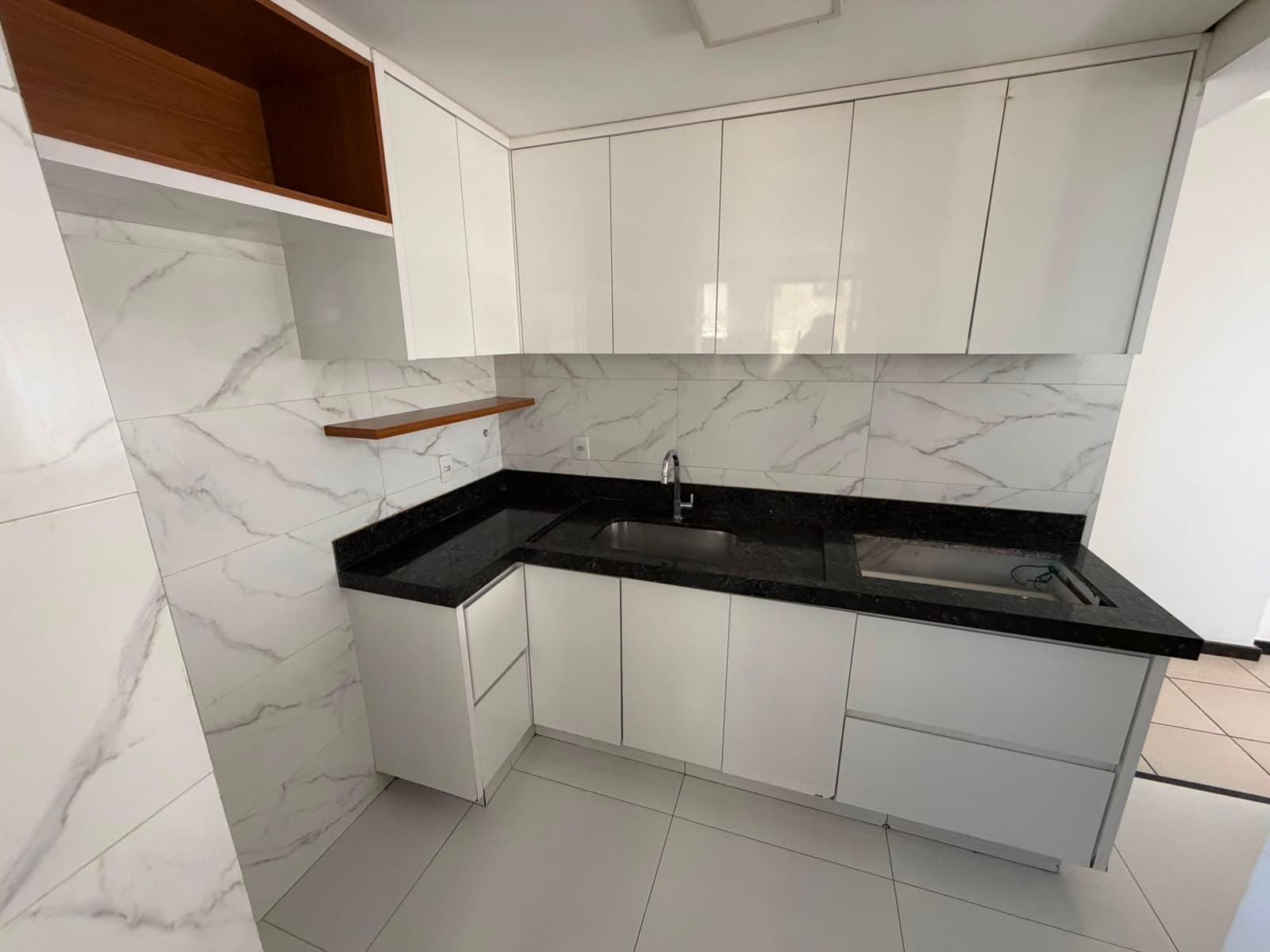 Condomínio Gilberto Guimarães - Alto da Glória 78m²