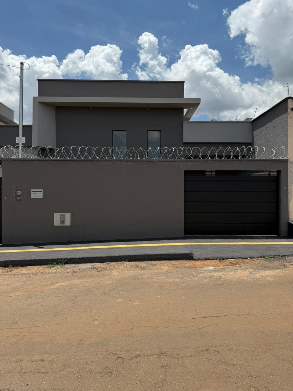 Casa Térrea - Residencial Vieira Trindade 81m²