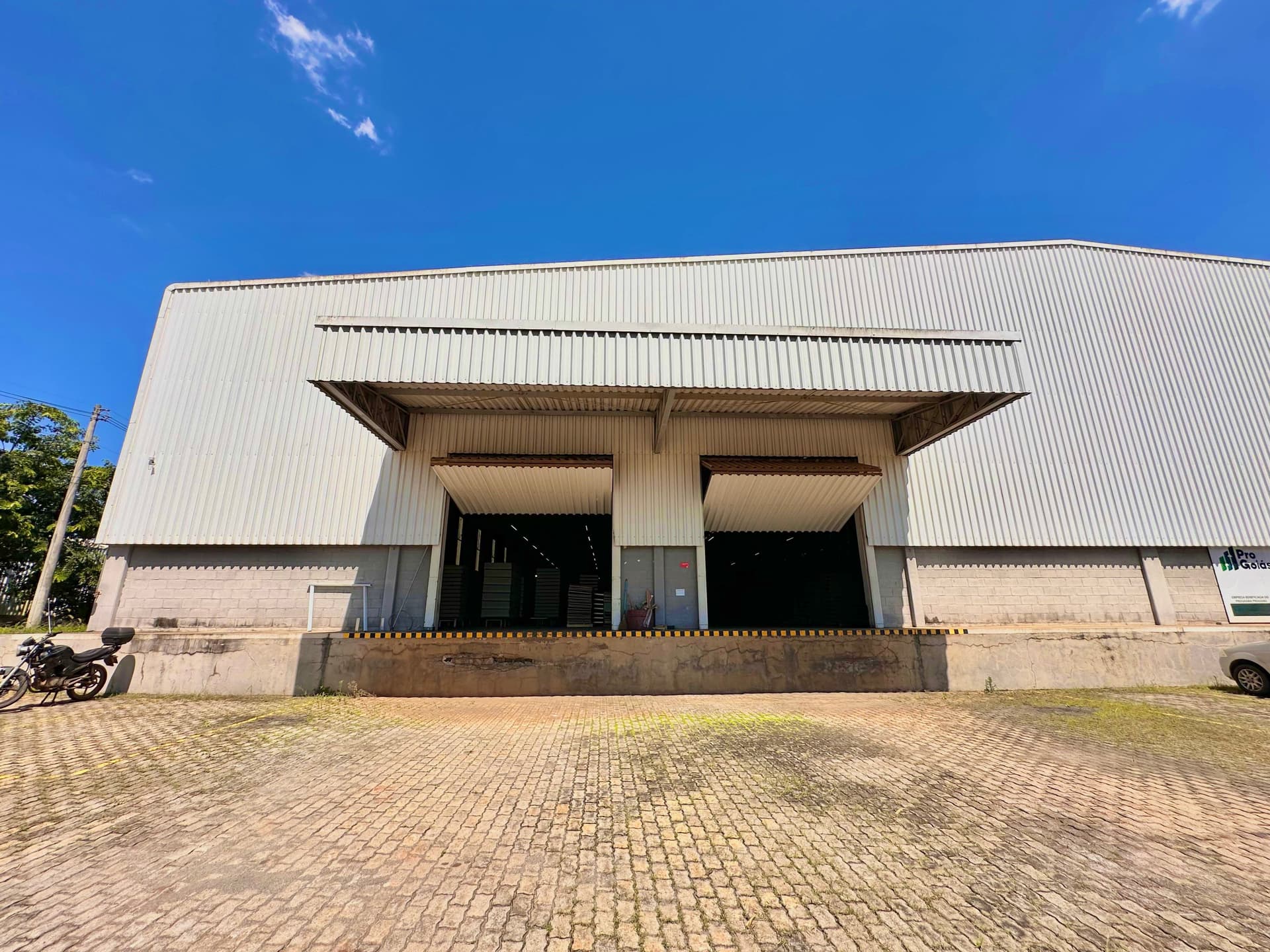 GALPÃO COMERCIAL - SENADOR CANEDO