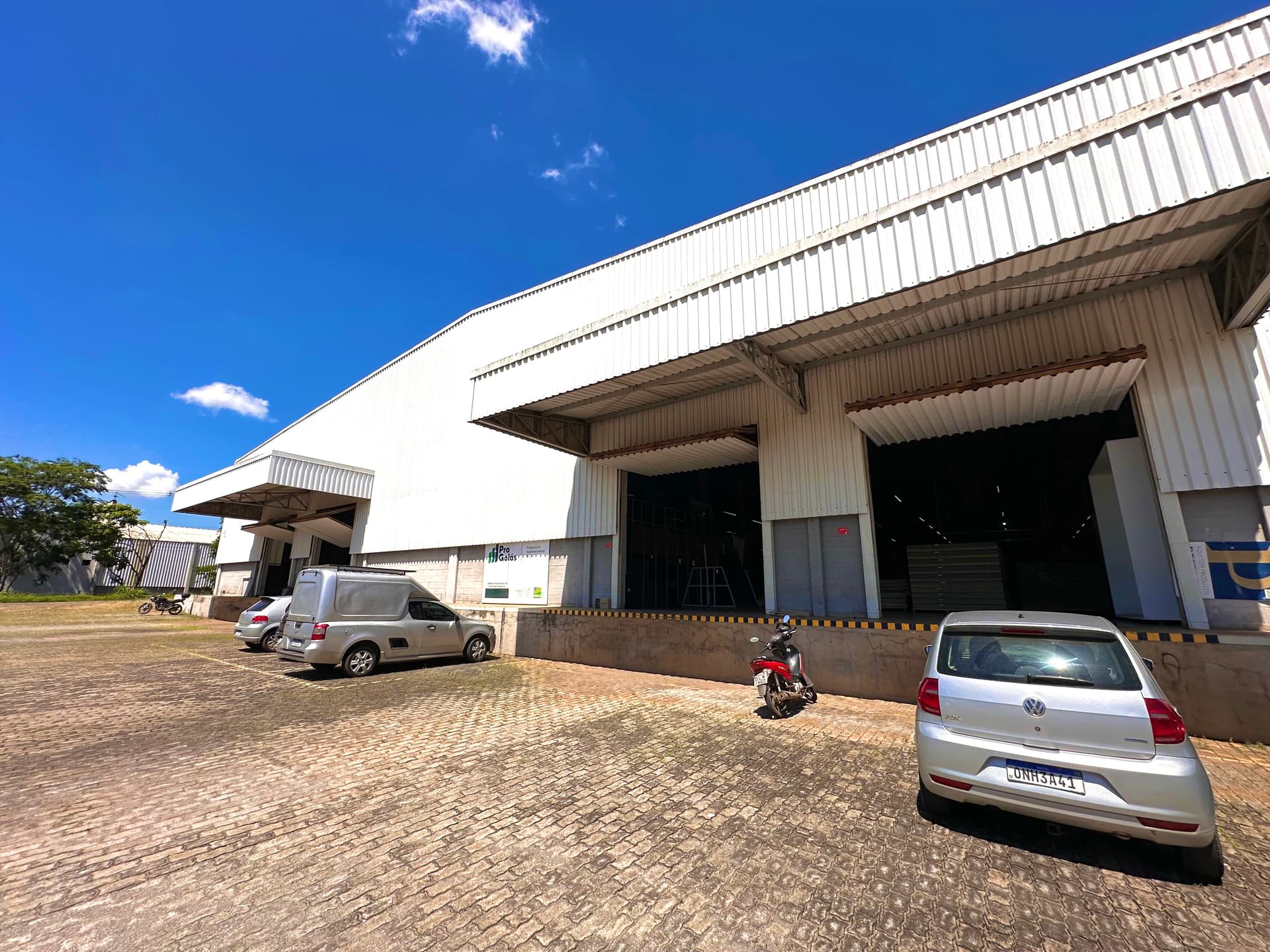 GALPÃO COMERCIAL - SENADOR CANEDO