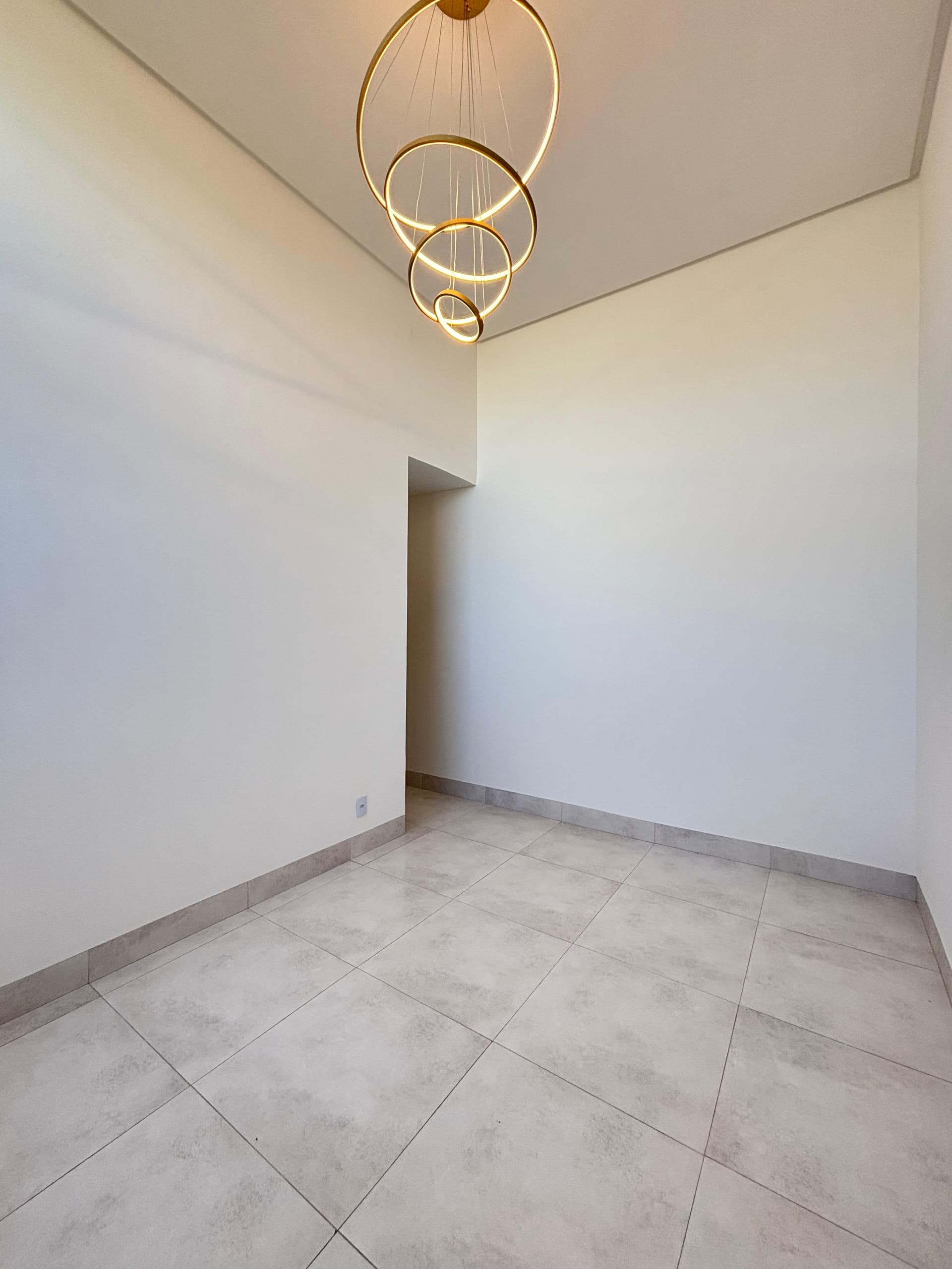 Casa Setor Central - Aparecida de Goiânia - 129m²