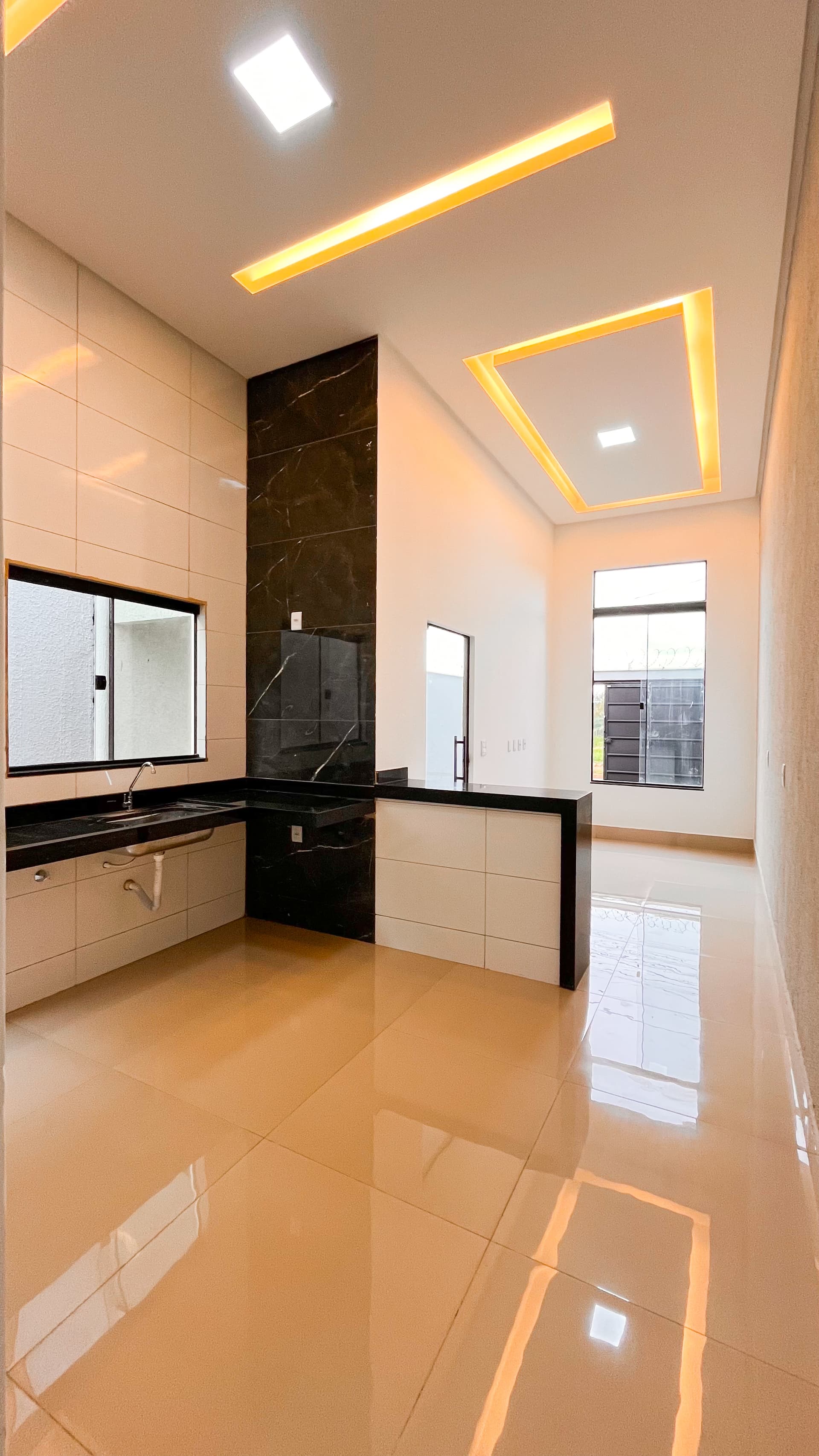 Casa  Em Senador Canedo - 73,43m²