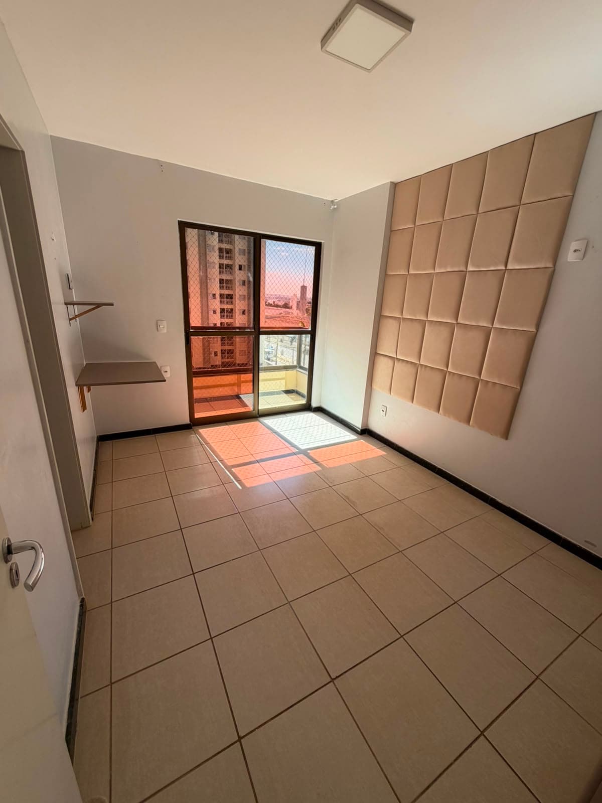 Condomínio Gilberto Guimarães - Alto da Glória 78m²