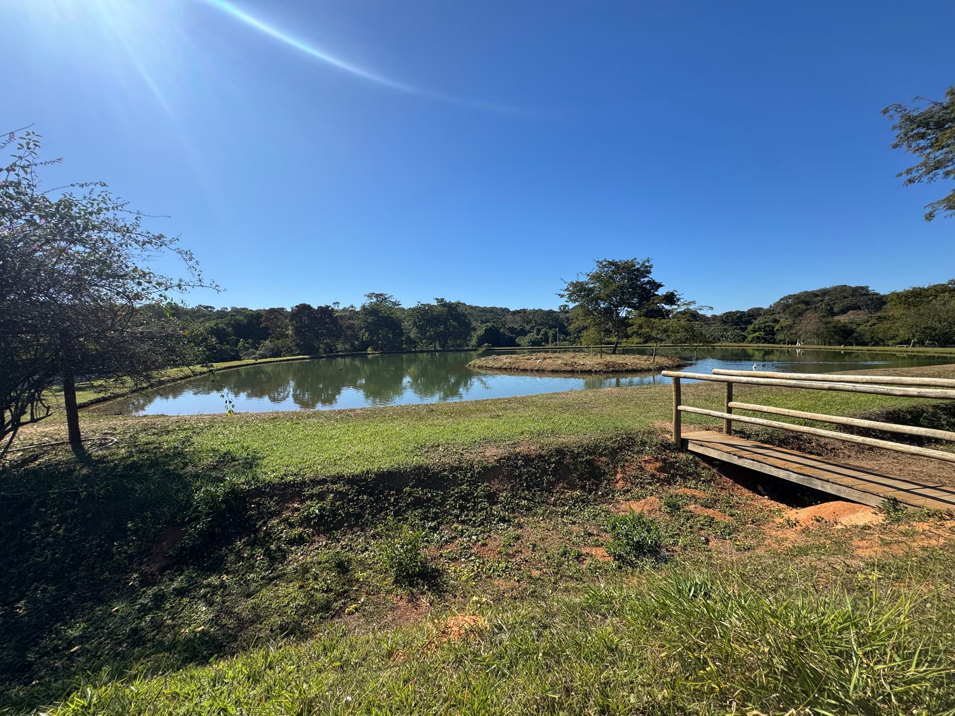 Lote condomínio Portal do Cerrado 1540m²