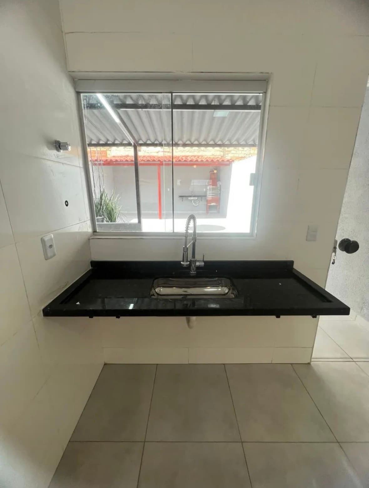 Casa Em Senador Canedo - 105m²