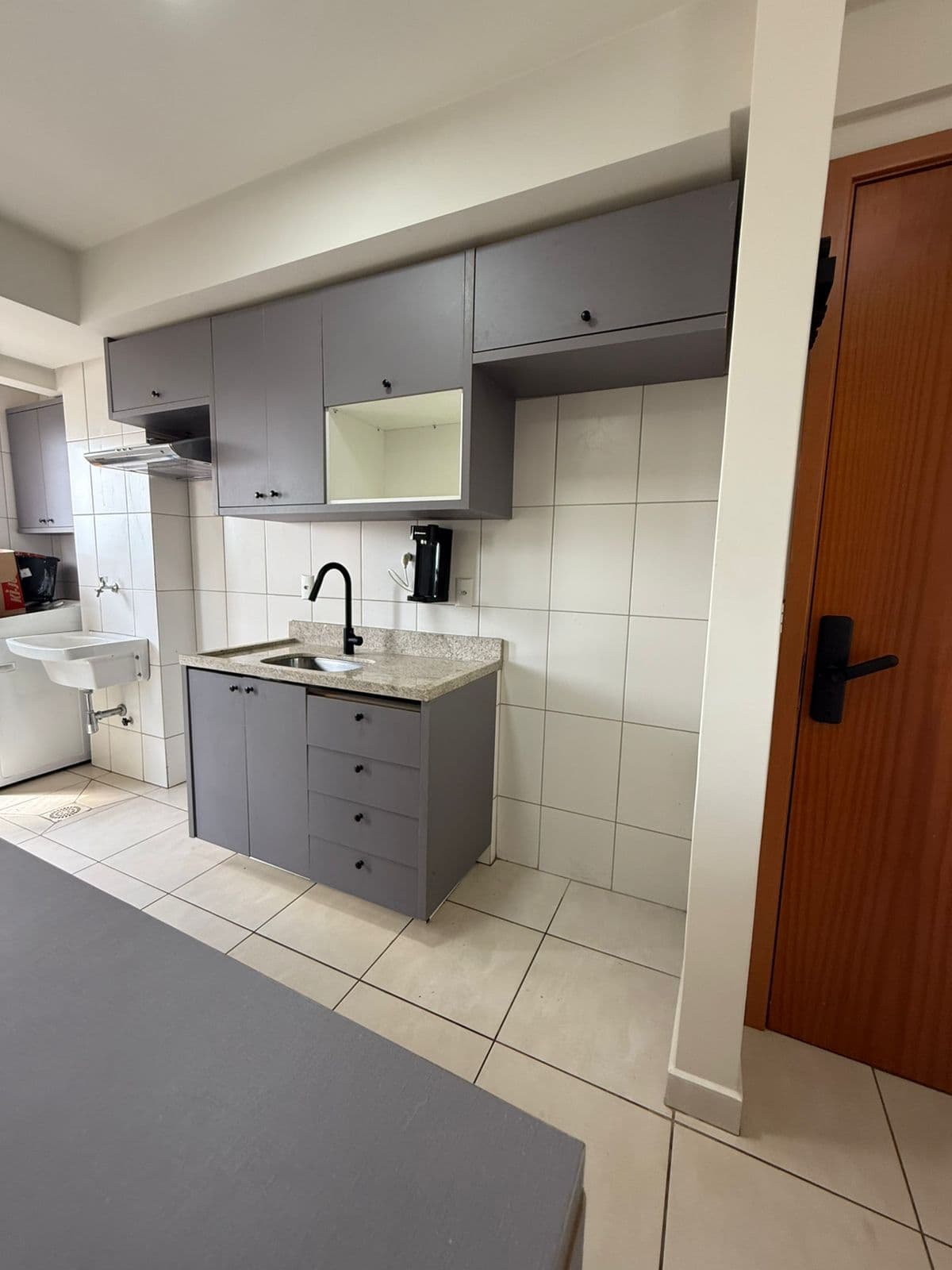 Apartamento Semi Mobiliado na Vila Rosa 55m²