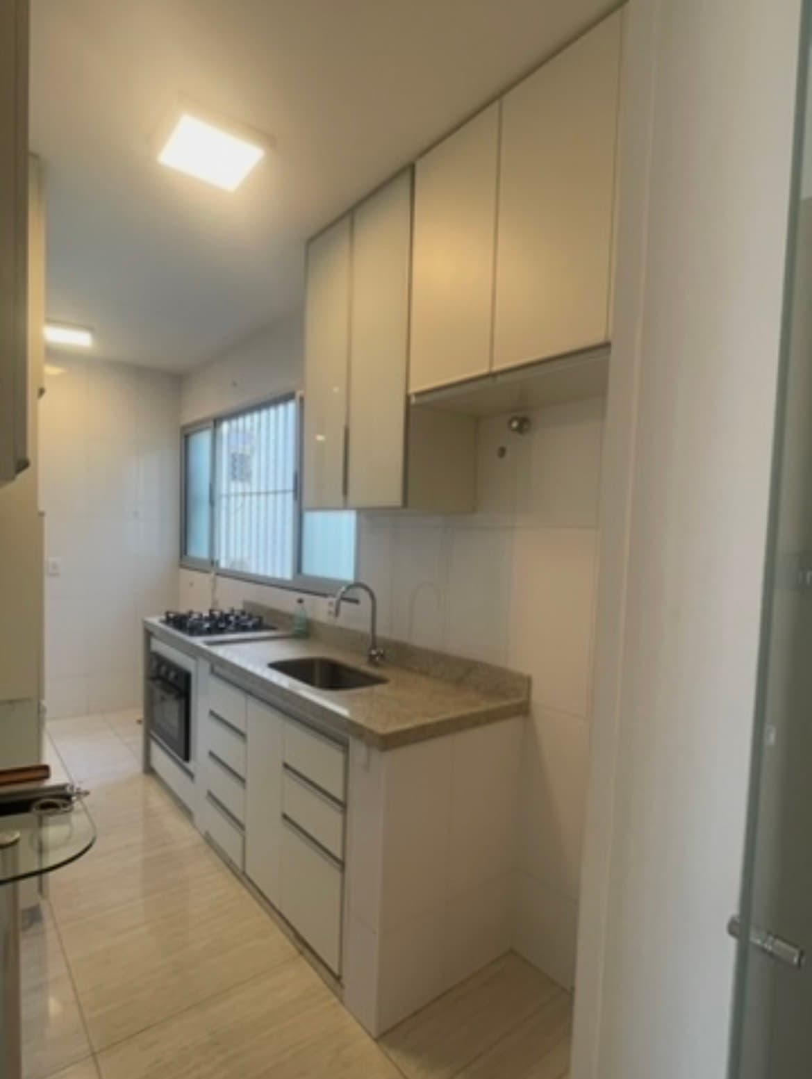 APARTAMENTO 2 QUARTOS AO LADO DO PARQUE AREIAO