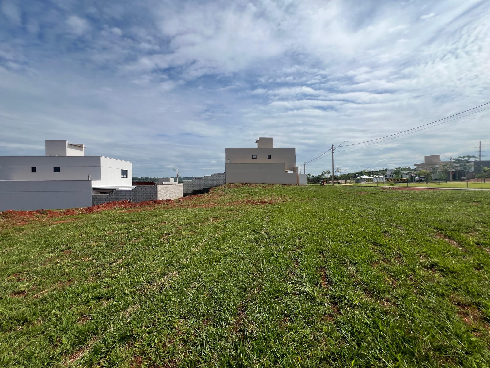 Lote Cond. Jardins Parma 279m²