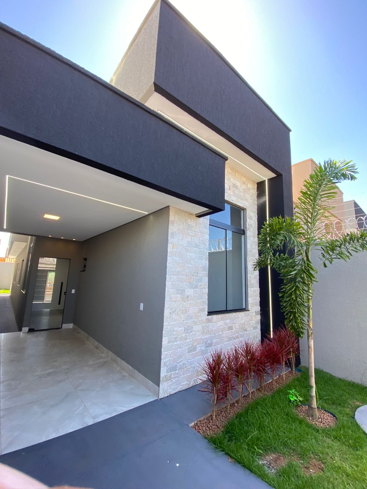 Casa Independência - 3º Complemento Aparecida de Goiânia - 102m²