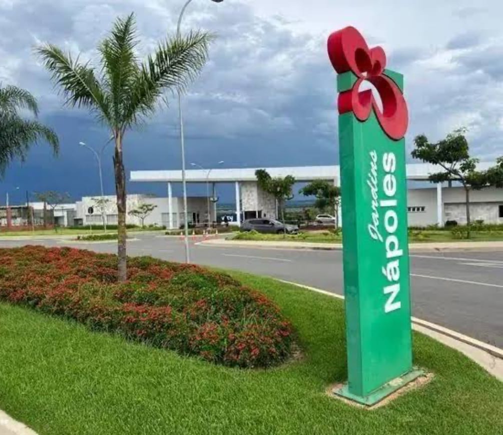 Lote no Jardins Nápoles 360m²