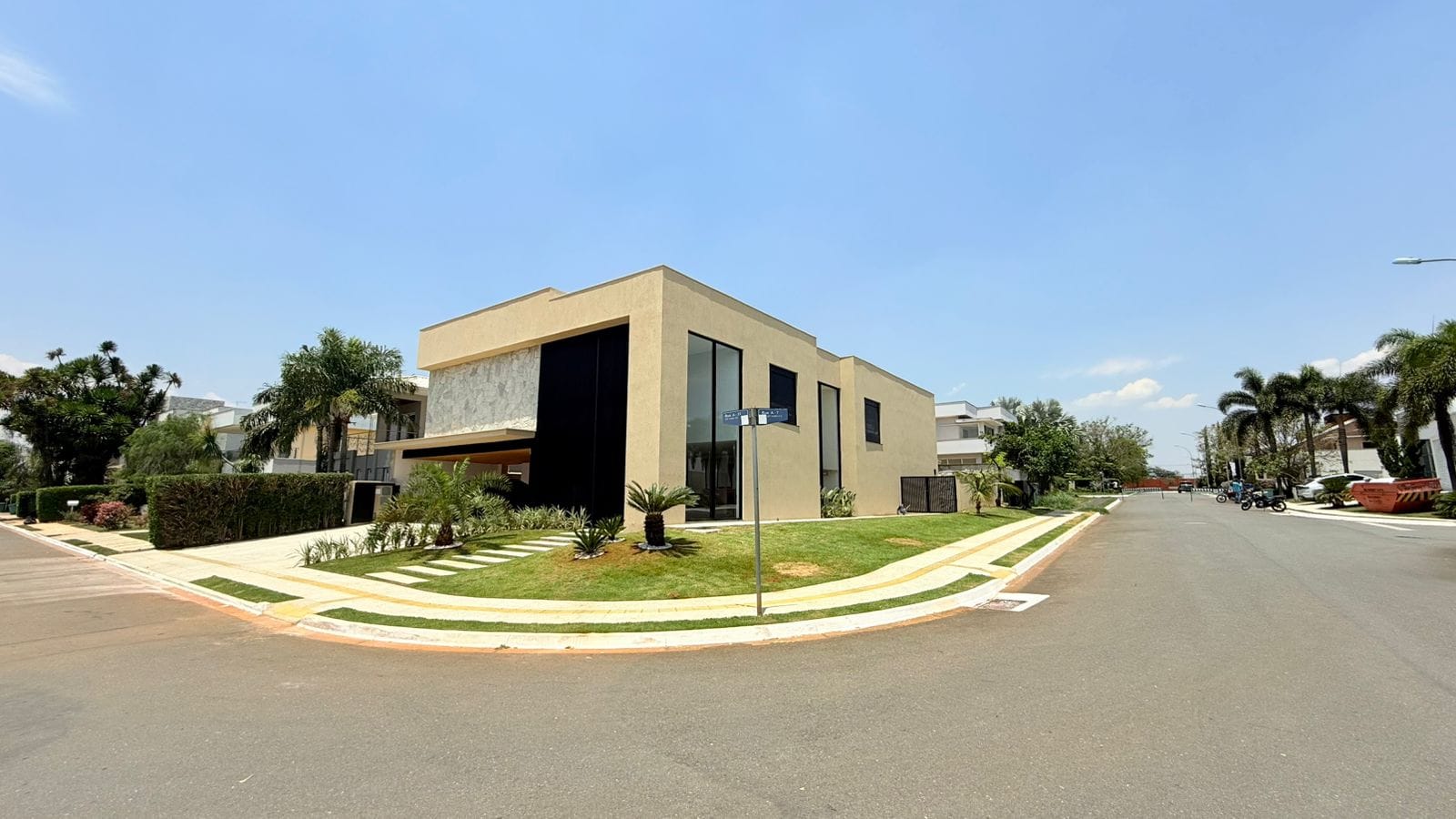 Sobrado Jardins Atenas 545m²