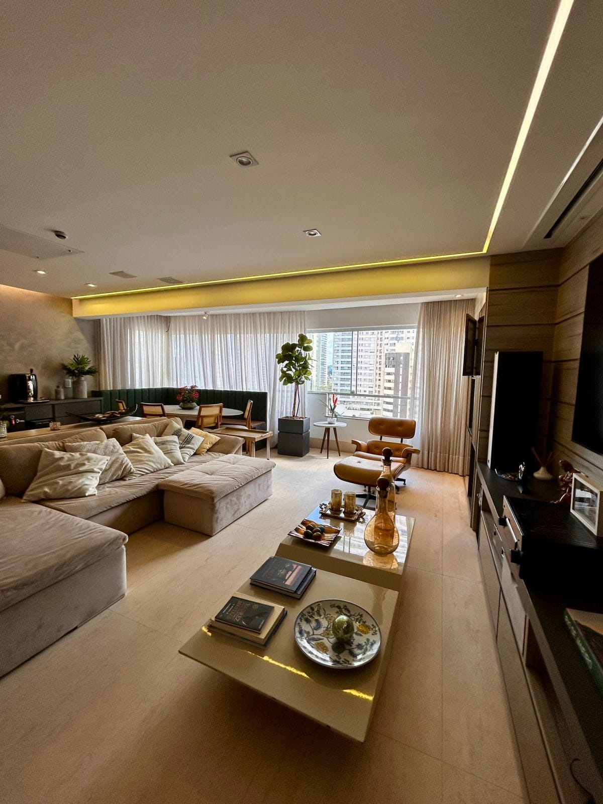 Apartamento Ed. Lyon 148m²